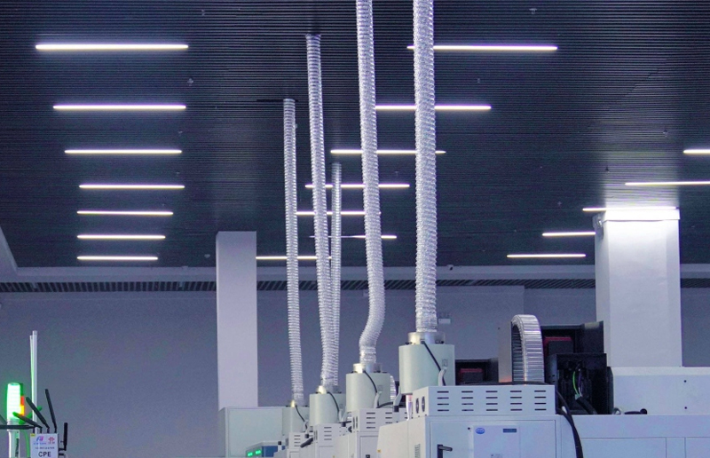 LG06D T8 wielofunkcyjny przemysłowy LP65 LED Tri-Wprowadzony Światło